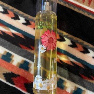 “Love and sunshine” bath and body works fragrance